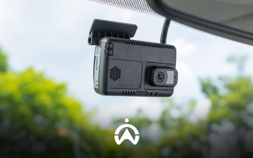 Wireless_vs_Wired_Dashcam_Which_One_Should_You_Choose